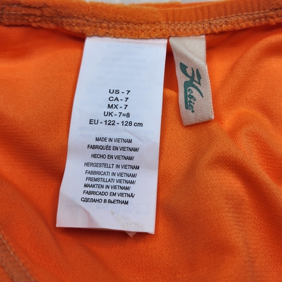 Hobie Girls, Hi-Neck Crop Bra Top, and Banded Bottom - Picture 4 of 8